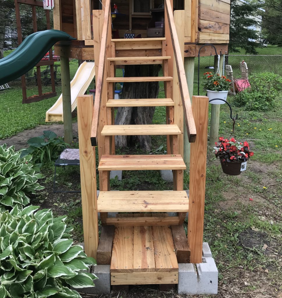 Do-It-Yourself (DIY) Tree House Project – Part 12 The Stairs